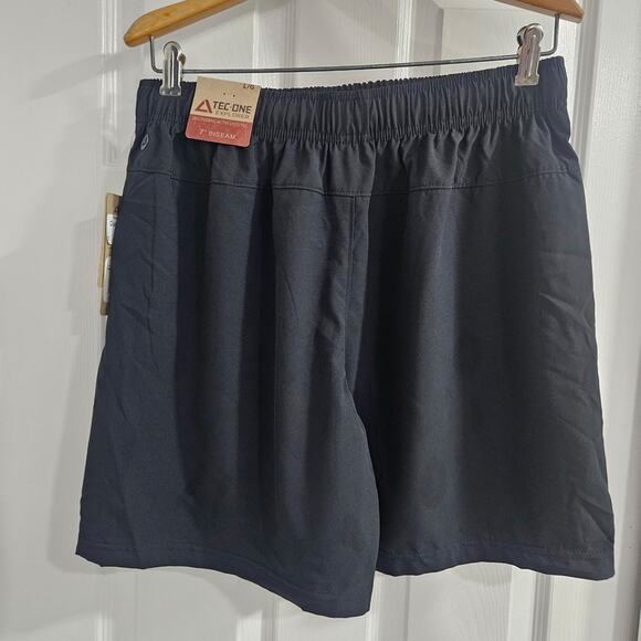 ❤️NWT❤️ Tec-One Explorer - Men's Athletic Shorts - Black with Red Zipper- Large - Picture 3 of 6